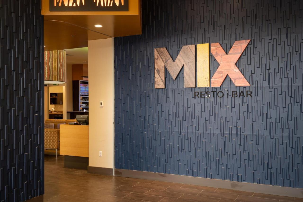 Delta Hotels By Marriott Saint John Luaran gambar