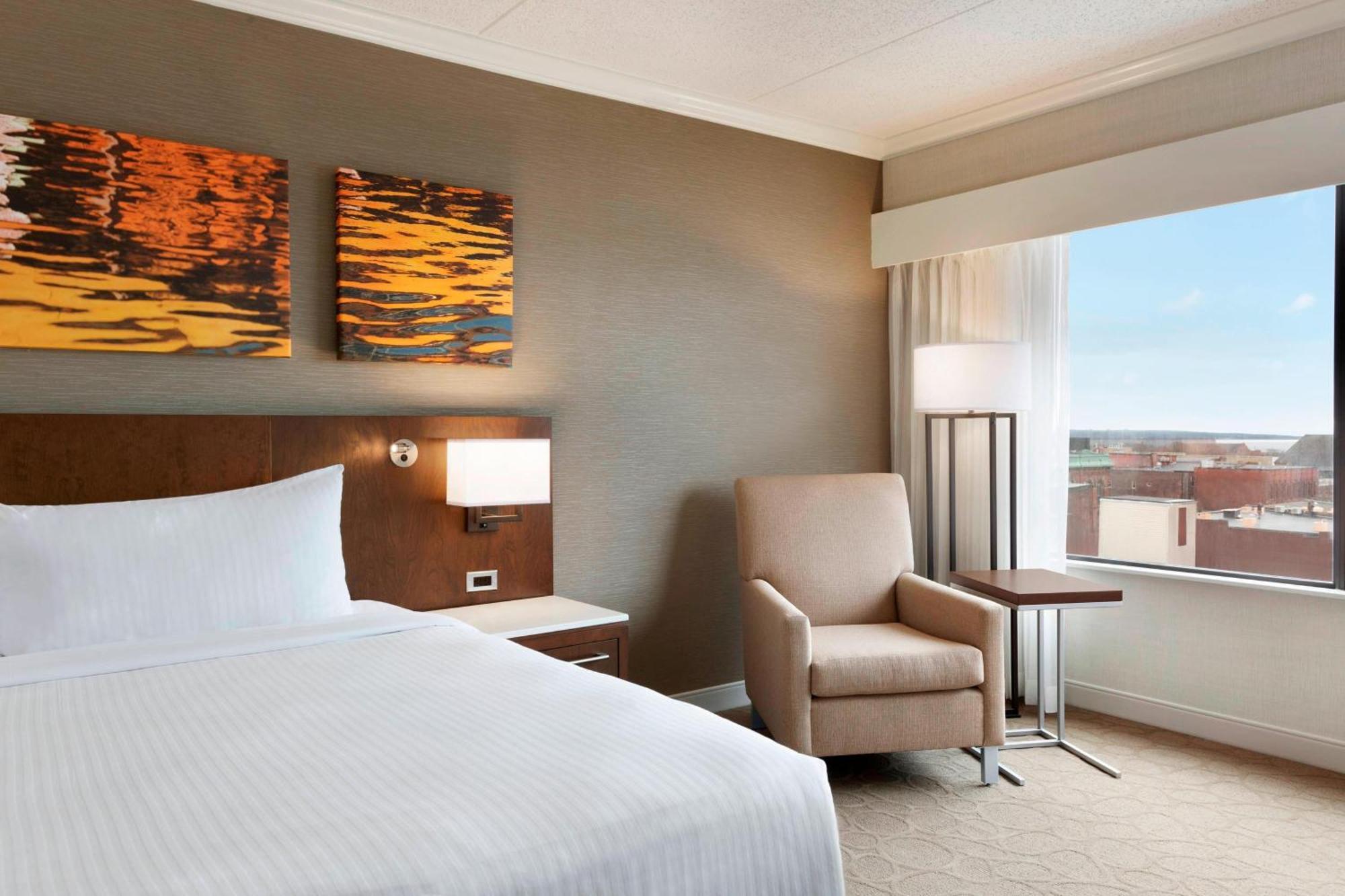 Delta Hotels By Marriott Saint John Bilik gambar